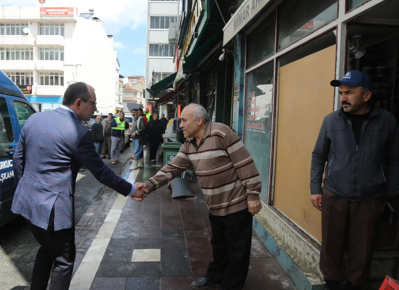 TBMM Plan ve Bütçe Komisyonu Başkanı Mehmet Muş, sel yaşanan Havzada incelemelerde bulundu