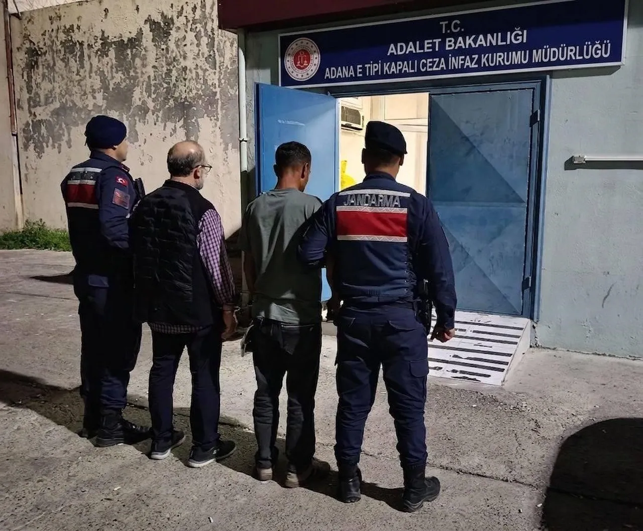 Akıl almaz vurgun: Yaşlı çiftin 2 kilo altını buhar oldu! 33 yıllık emeği böyle çalmışlar