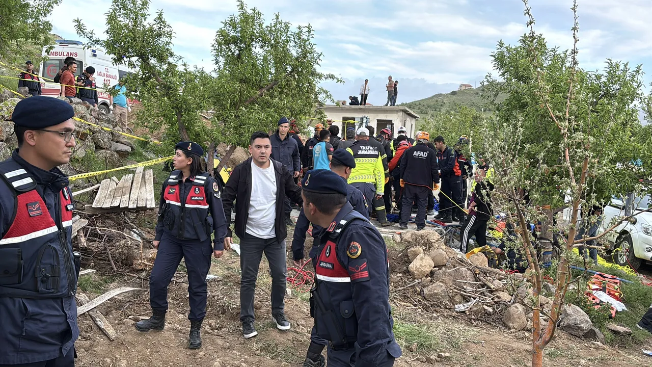 Aksaray'da facia! Sağ girdiler ölü çıktılar, hepsi de akraba