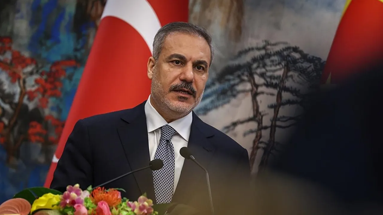 Bakan Fidan Berlin yolcusu! Masada kritik başlıklar var