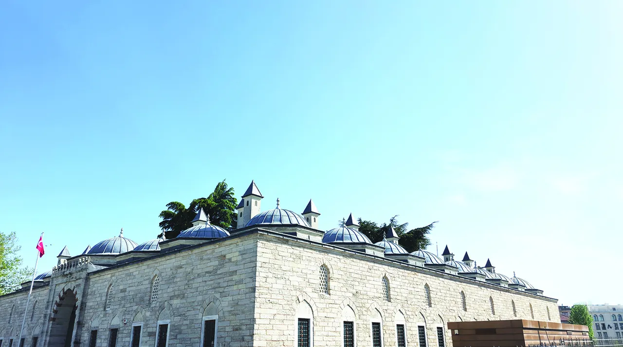Türk Vakıf Hat Sanatları Müzesi, şimdilik  hafta içi ziyaretçilerini ücretsiz olarak ağırlıyor.