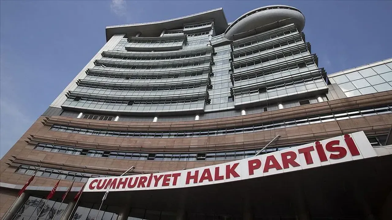CHPyi şaibeye boğdular  diyen Mehmet Sevigen, gelen tepkilere cevap verdi