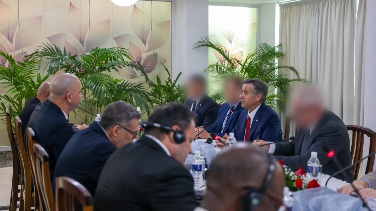 CIA Başkanı John Ratcliffe Küba'da görüntülendi.