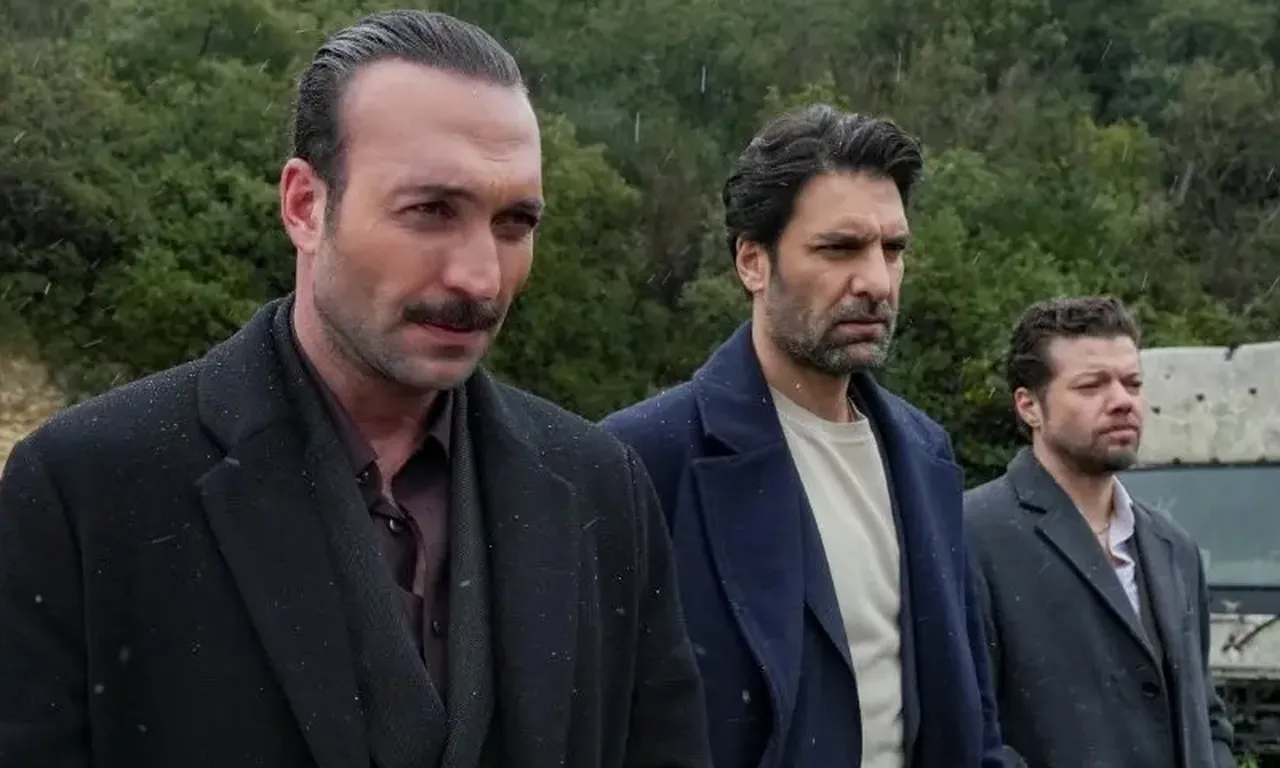 Eşref Rüya’ya ani final darbesi! Başrol ücretleri ve bütçe yükü diziyi bitirdi