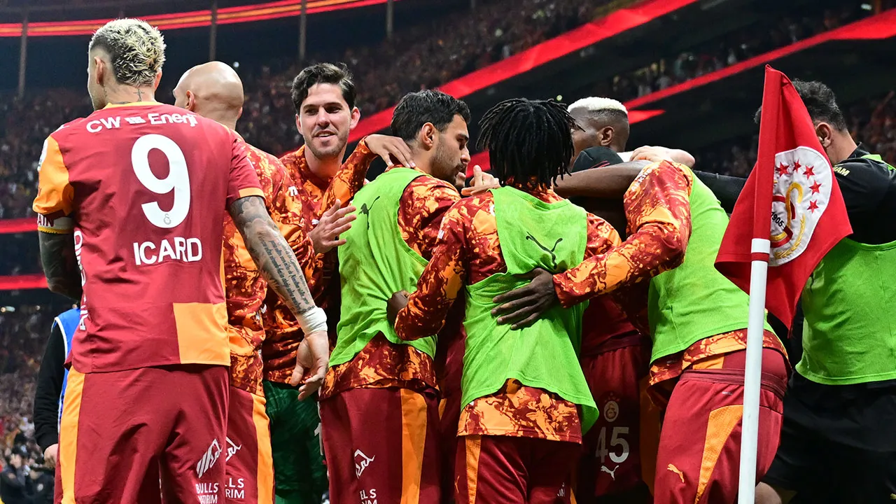 Galatasaray'ın Kasımpaşa 11'inde büyük sürpriz: Buruk'tan rotasyon