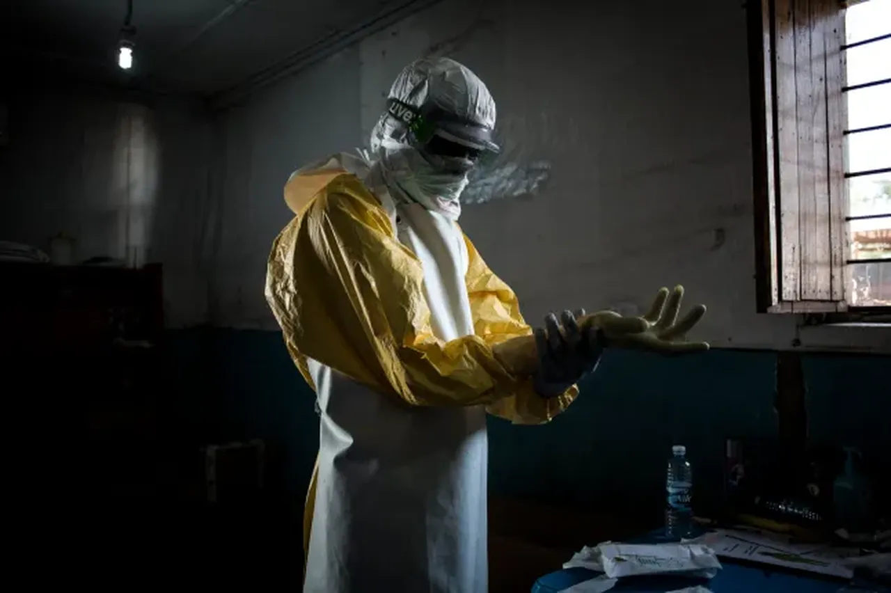 İki ülkeyi sardı, onlarca ölü var: DSÖ'den korkutan Ebola kararı