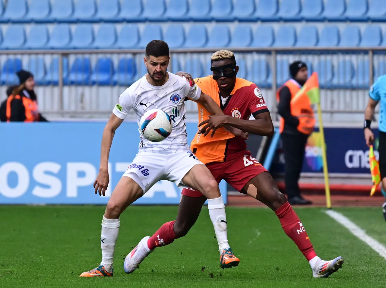 Kasımpaşa-Galatasaray maçı hangi kanalda, canlı yayın nerede izlenir, saat kaçta? Maçı hakem Adnan Deniz Kayatepe yönetecek