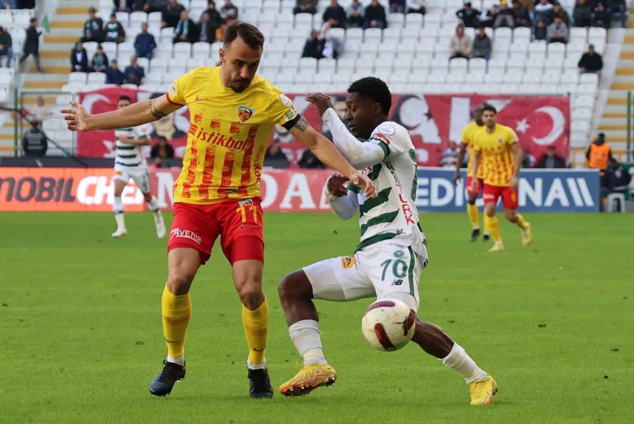 Kayserispor - Konyaspor canlı yayın hangi kanalda, saat kaçta? Maçın hakemi Melek Dakan oldu!
