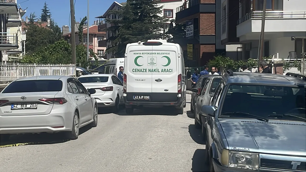 Konyada anne ve babasını öldüren hukuk öğrencisi tutuklandı
