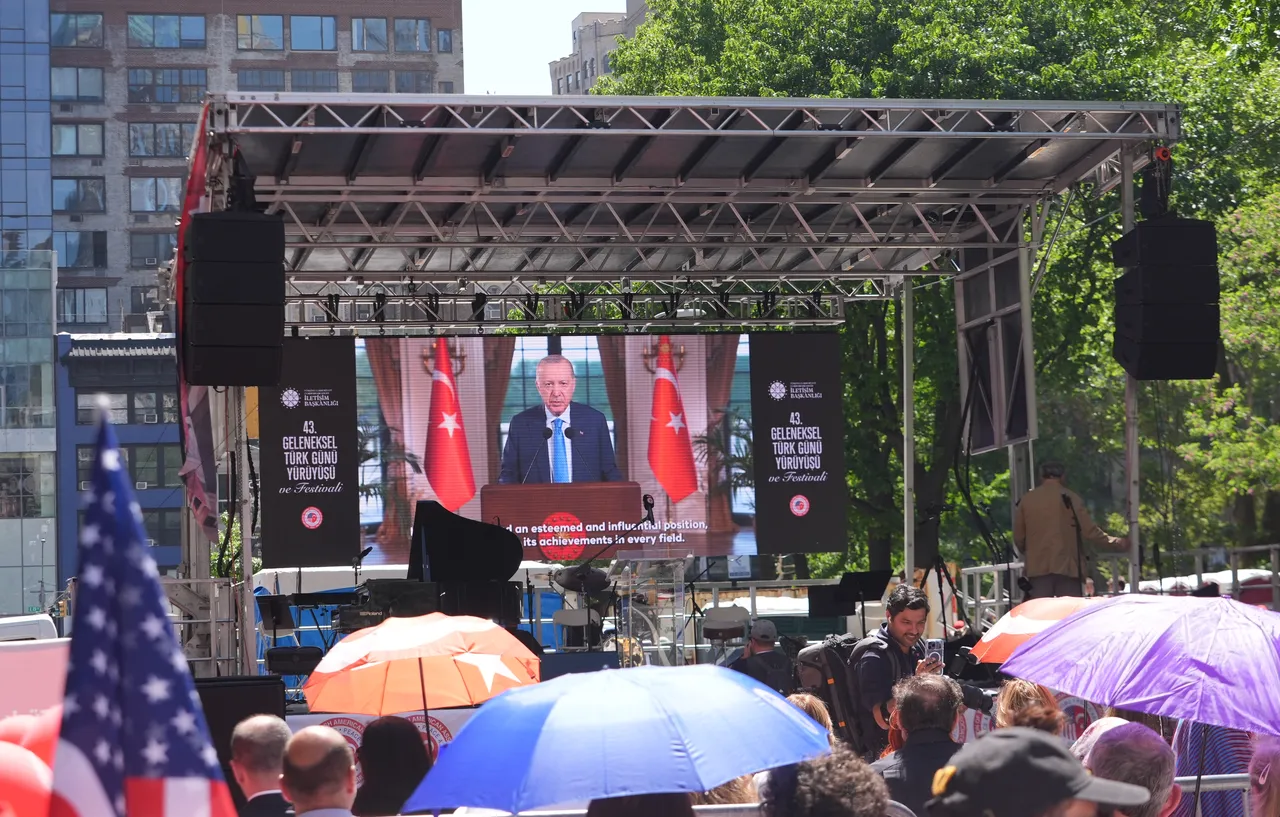New York'ta 43. Türk Günü Yürüyüşü kutlandı