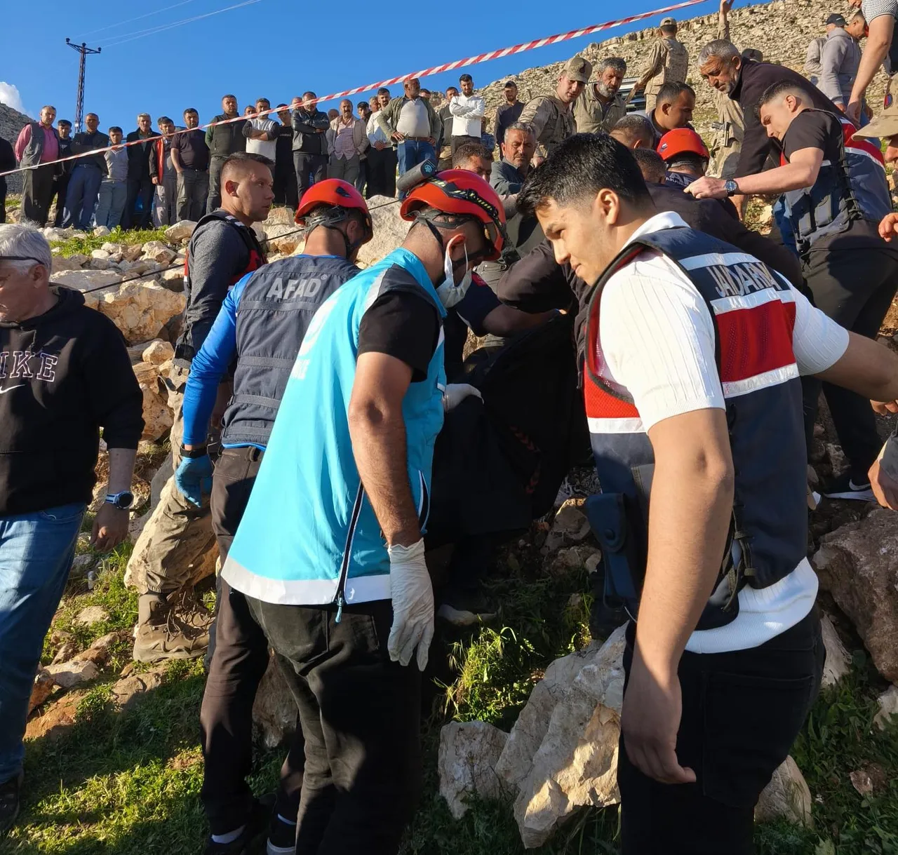 Siirt'te acı kaza! 2 kişi canından oldu, 1 kişi yaralandı