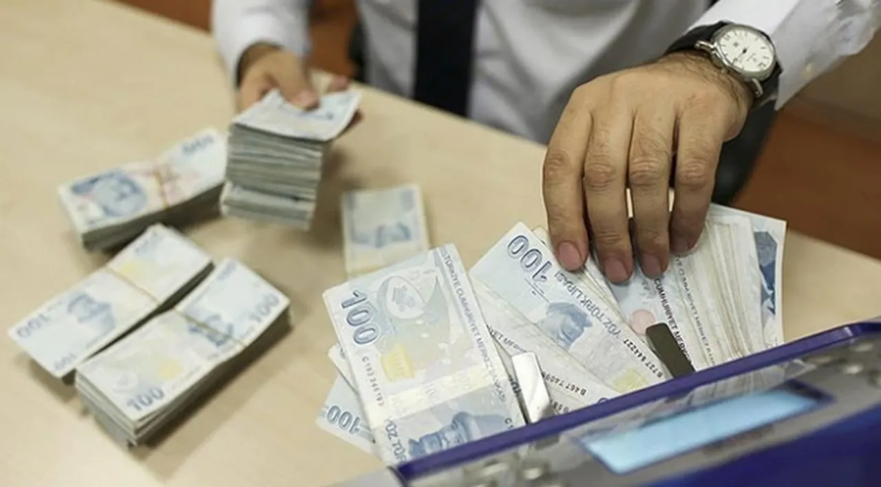 19 Mayıs bankalar açık mı, kargolar çalışıyor mu, hastane ve sağlık ocağı kapalı mı?