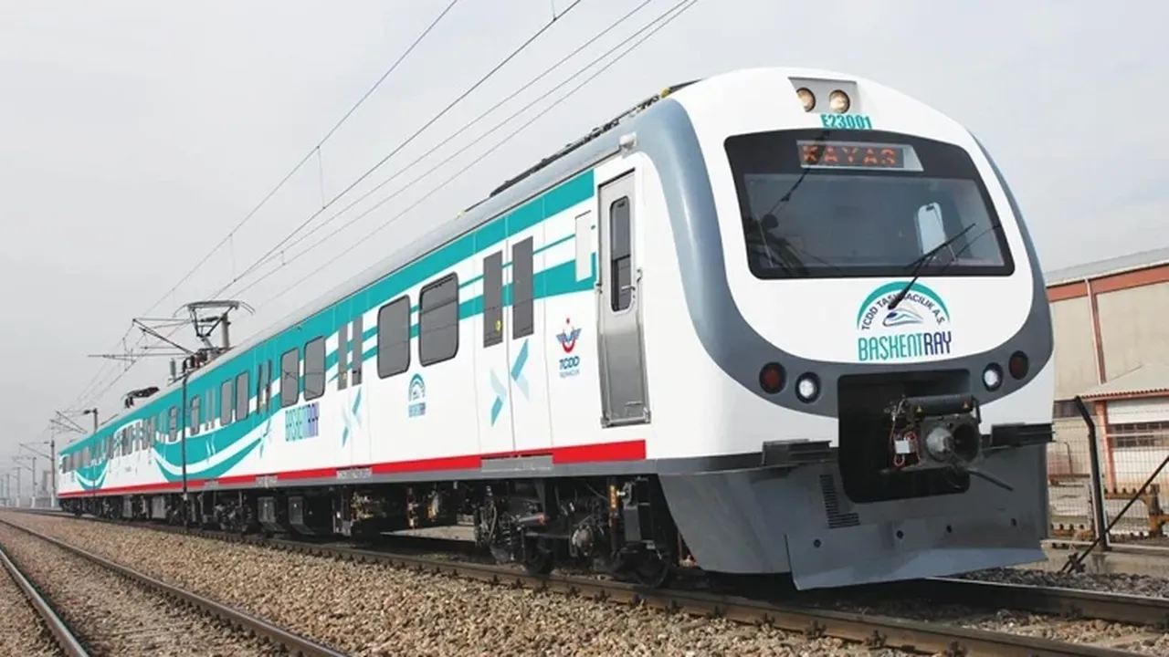 19 Mayısta toplu taşıma ücretsiz mi? Yarın metro, Başkentray, Marmaray ve İZBAN bedava mı?