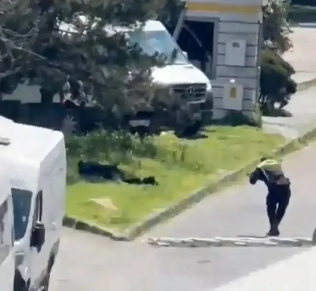 4 silah ve 8 şarjörle teröristleri engellemiş! Polisin ifadesi ortaya çıktı! İsrail Başkonsolosluğu önündeki saldırıda yeni detaylar