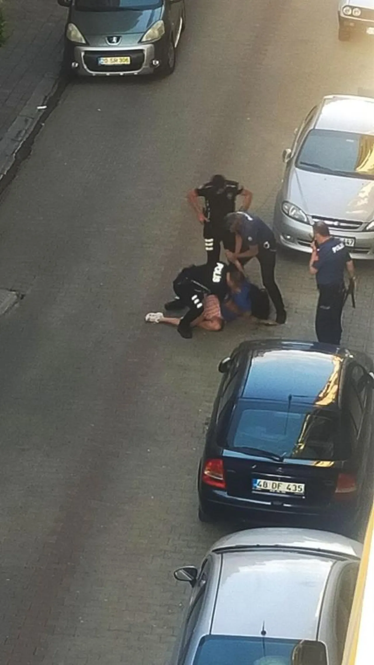 Aydın'da sıcak saatler! Eline samuray kılıcı alan genç kız dehşet saçtı