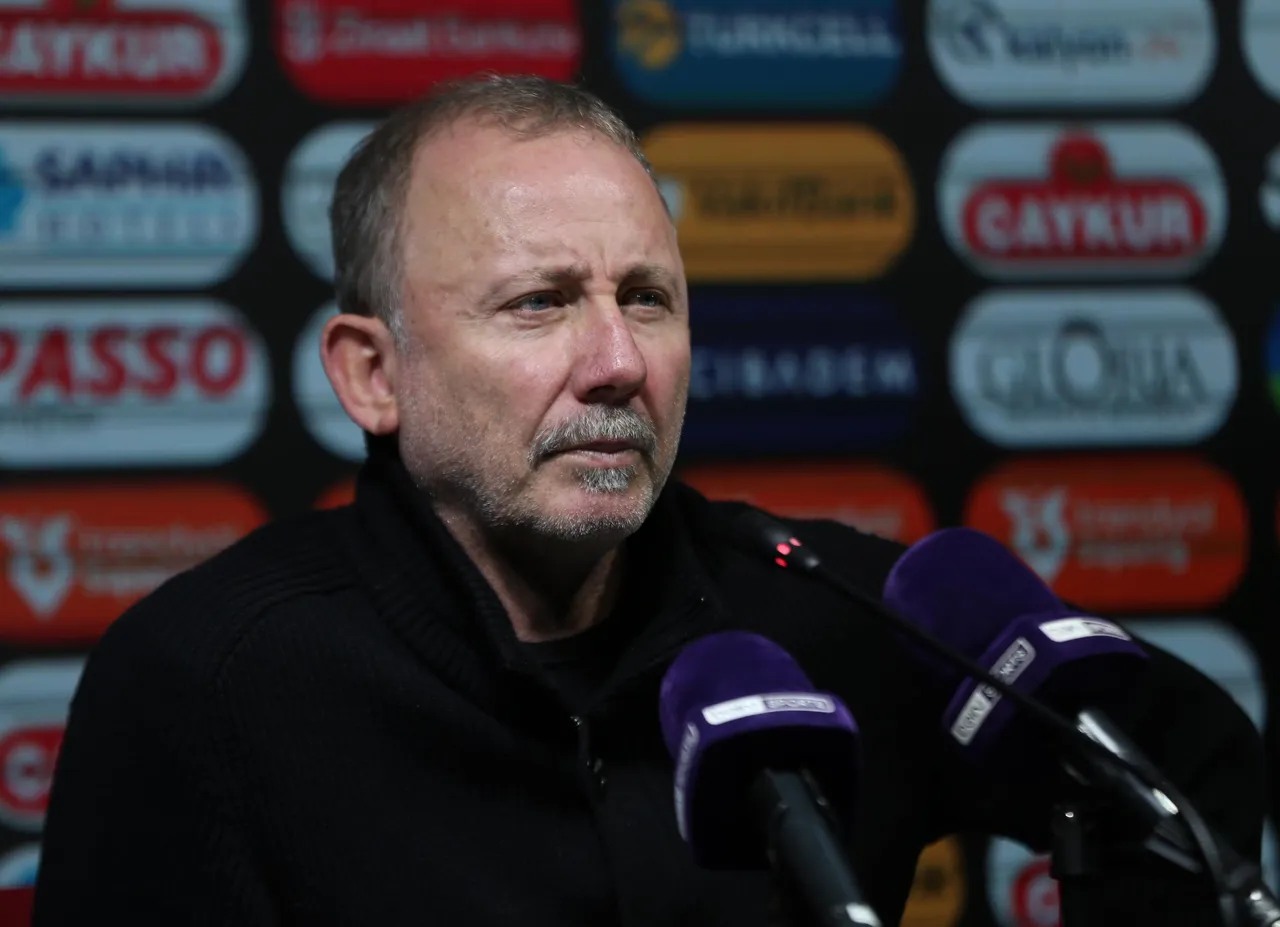 Beşiktaş'ta Sergen Yalçın dönemi sona erdi