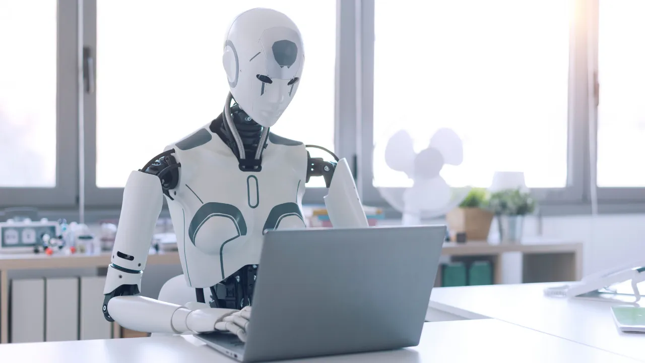 Çinde sıkı denetim! İnsansı robotlara özel kimlik geliyor