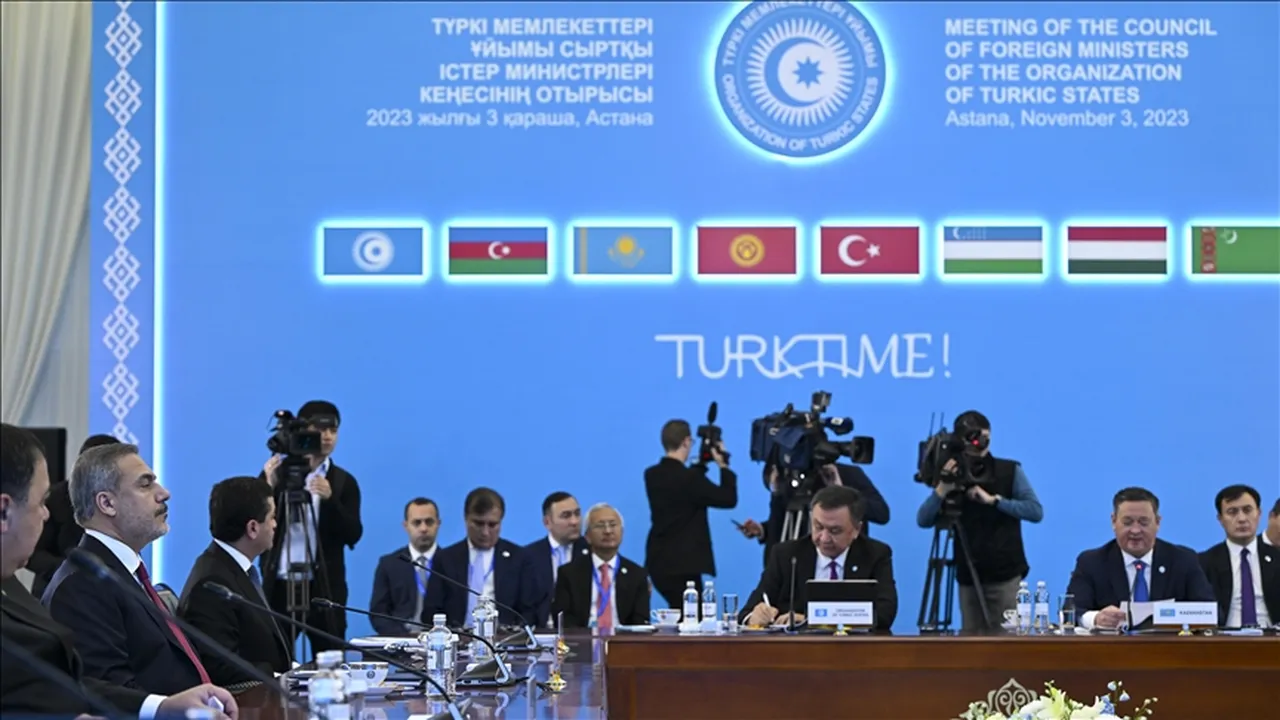 Haritayı açıp şaşkınlıkla duyurdular! Fransız basını yazdı: Türk devletlerinden bunu beklemiyorduk