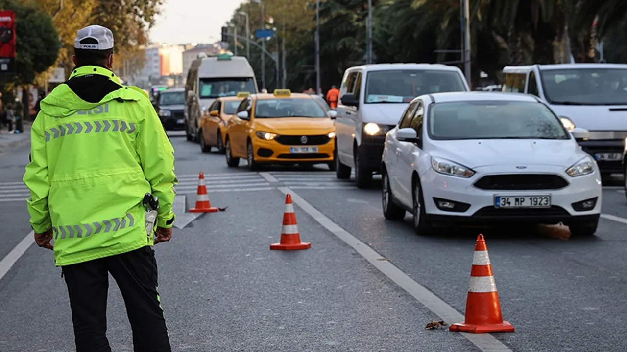 İstanbul'da UEFA Avrupa Ligi finali alarmı! Bazı yollar trafiğe kapatılacak