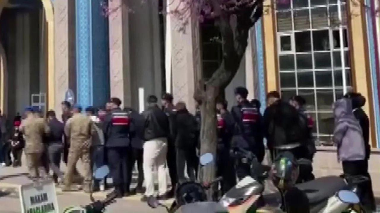 Onlarca kişi sahte ilana kandı! Amasya'daki çete operasyonla çöktü