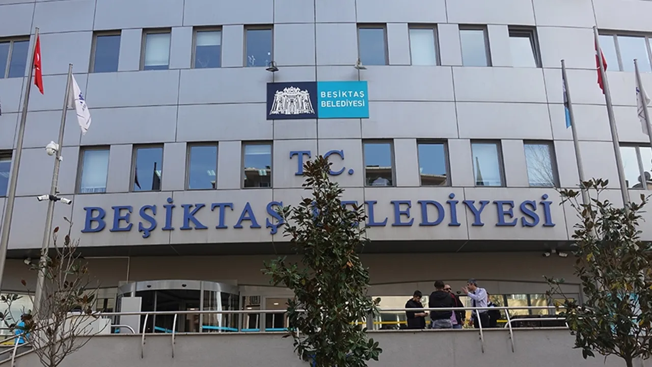 Beşiktaş Belediyesi'ne operasyon: 5 kişi gözaltına alındı