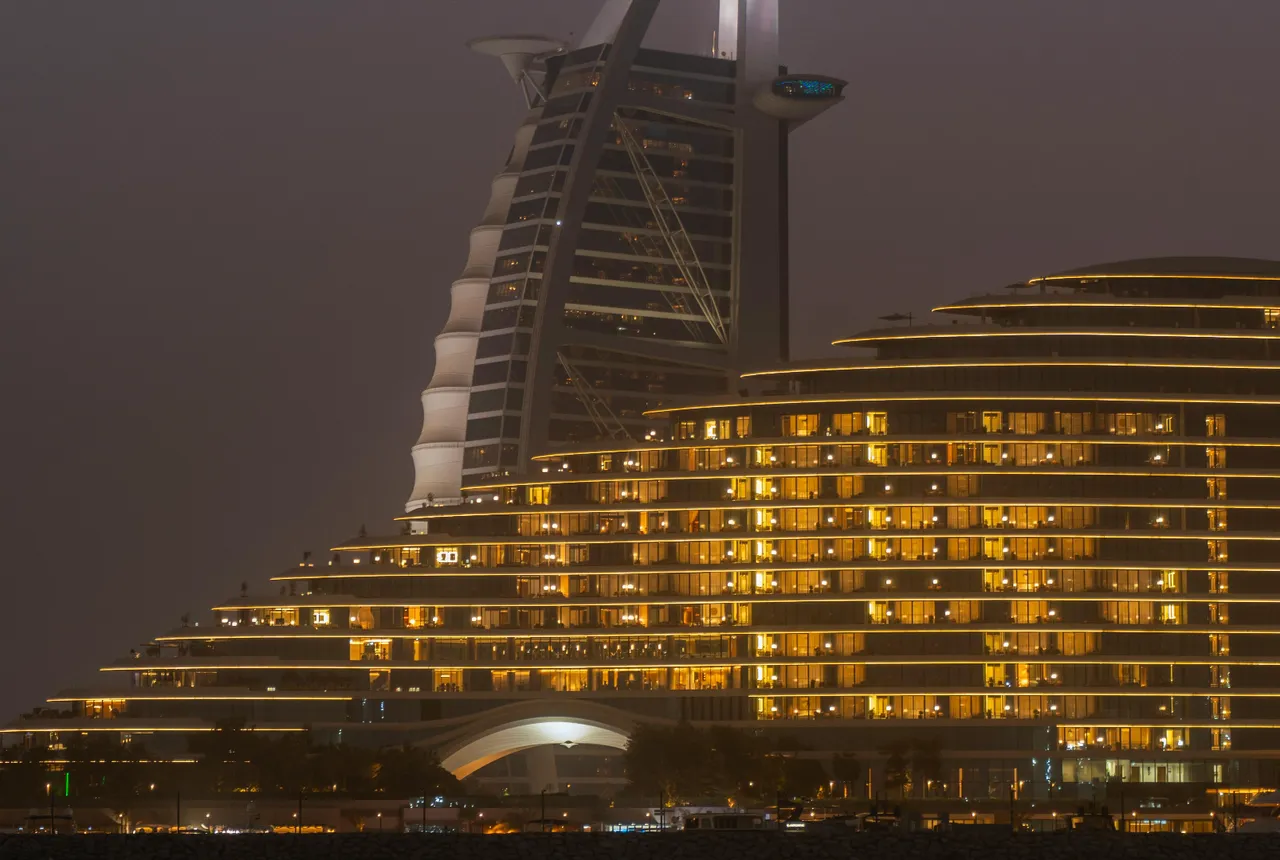 Dubai'deki kriz bir sektörü hareketlendirdi! Türkiye'ye CV yağıyor