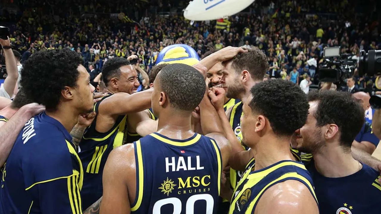 Fenerbahçe, NBA Avrupa ve EuroLeague kararını resmileştirdi