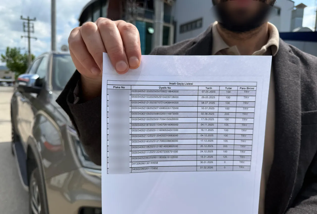 Kapısının önündeki araca, hiç gitmediği yerden ceza geldi! İcrayı görünce şoke oldu