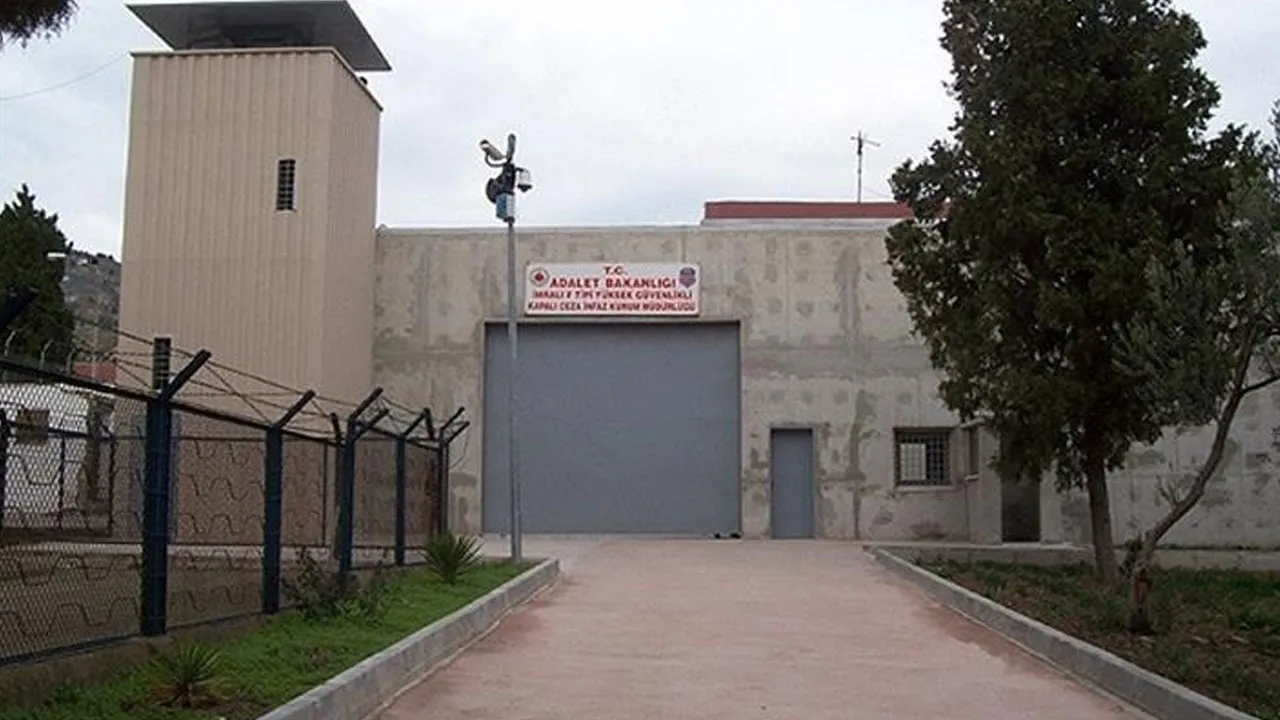 Siyasi iradeden talimat bekleniyor! AK Parti, Bahçeli'nin yol haritasını değerlendiriyor