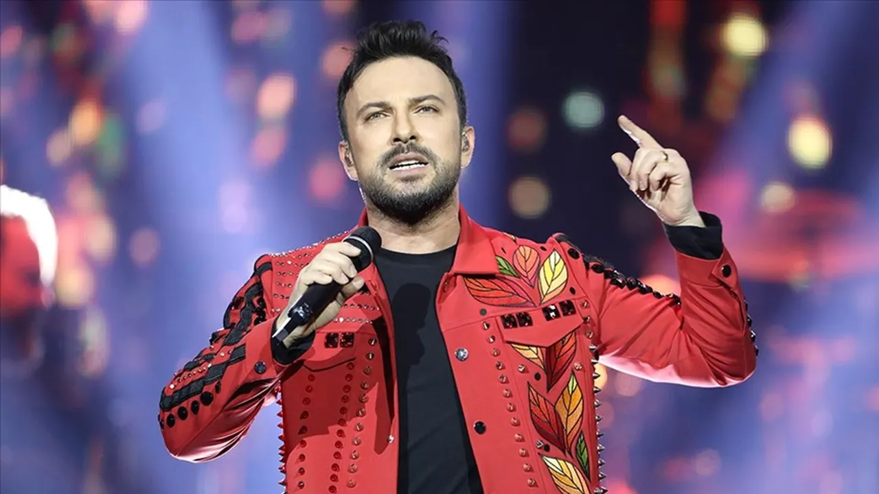 Tarkan’dan dikkat çeken milli marş çıkışı! Herkes merak ediyordu, net konuştu