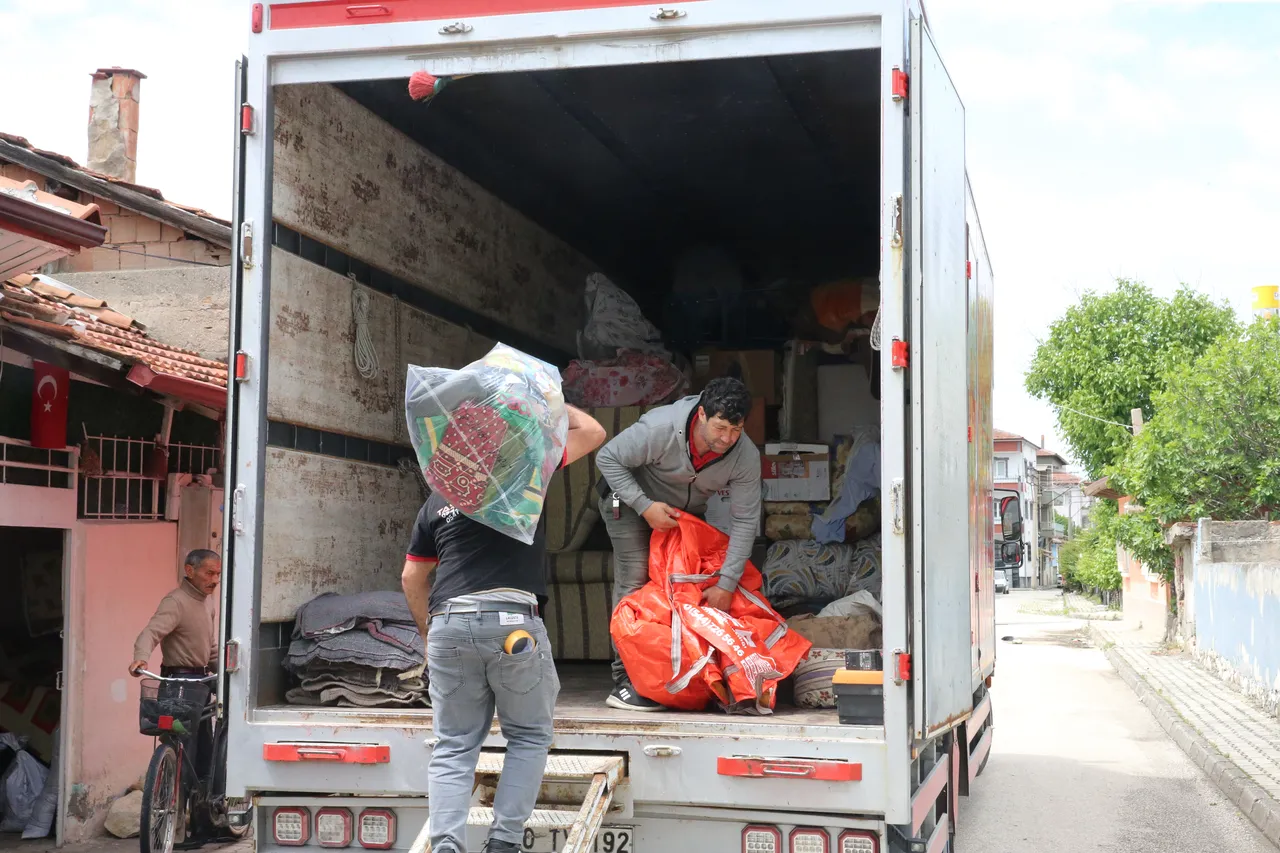 Taşkın tehlikesi büyüyor: 15 mahalle ve 7 köy için tahliye çağrısı