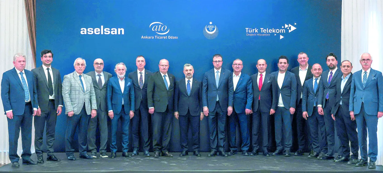 Yerli telefon geliyor! ASELSAN ve Türk Telekom güçlerini birleştirdi