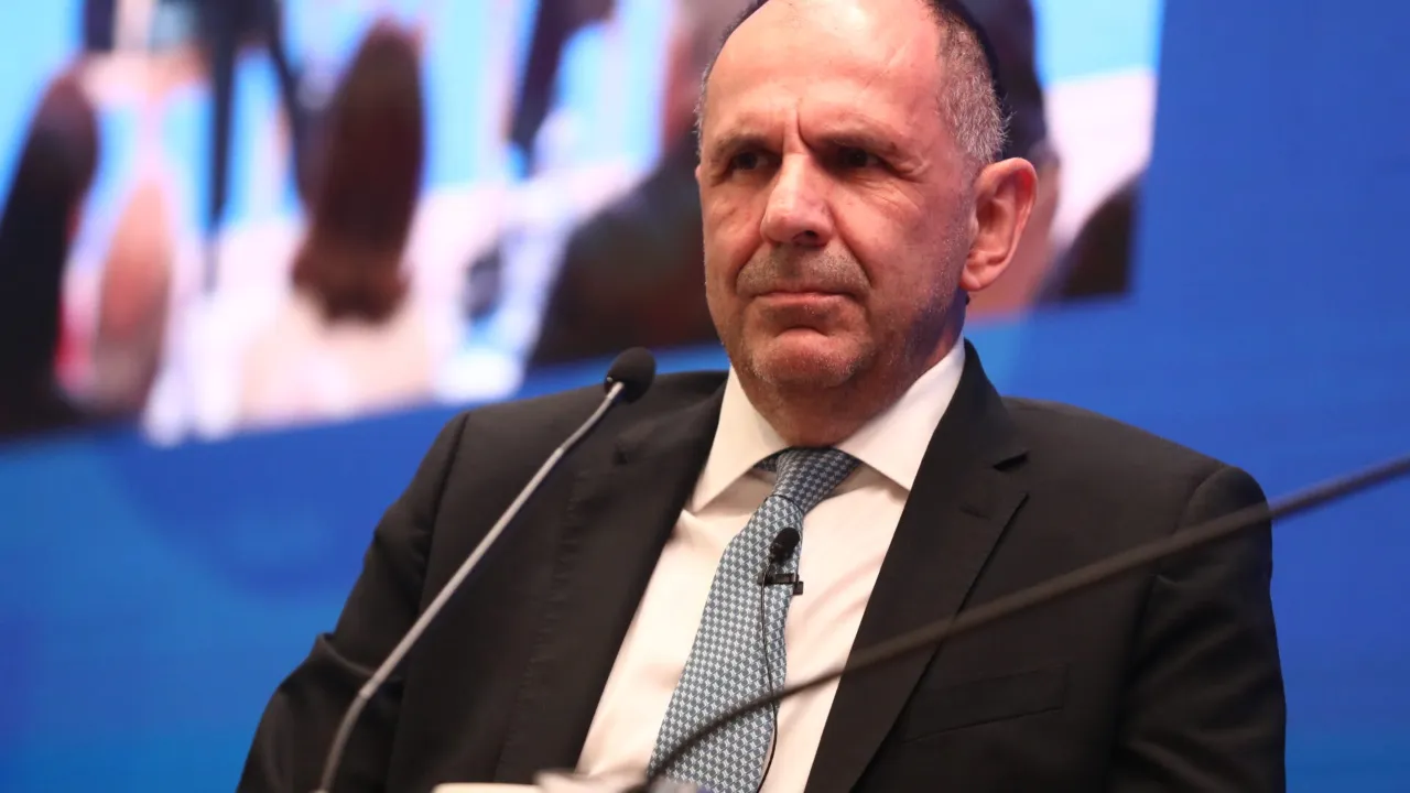 Yunanistan Dışişleri Bakanı'ndan Mavi Vatan açıklaması: Sakin olmamız hareketsiz kalacağımız anlamına gelmez