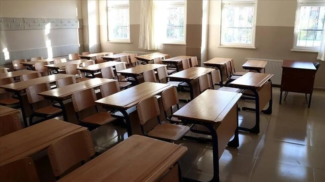 ‘Akran nezaketi’ eğitimi! 'Veli Akademisi' ile aile sürece dâhil edilmeli