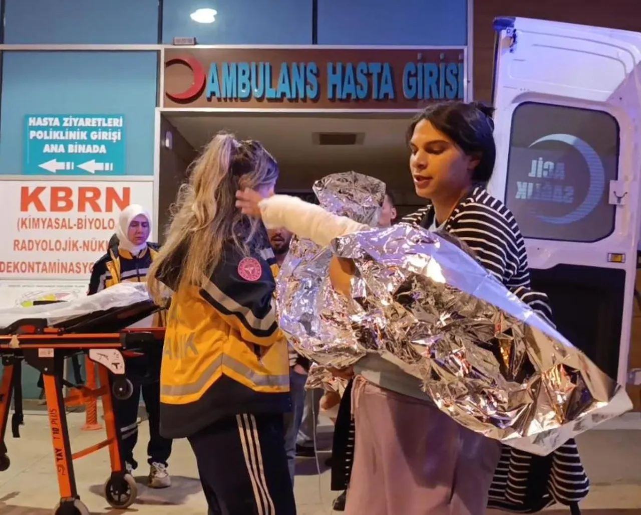 Bursa'da feci olay! 2 yaşındaki çocuk kaynar su dolu kovaya düştü