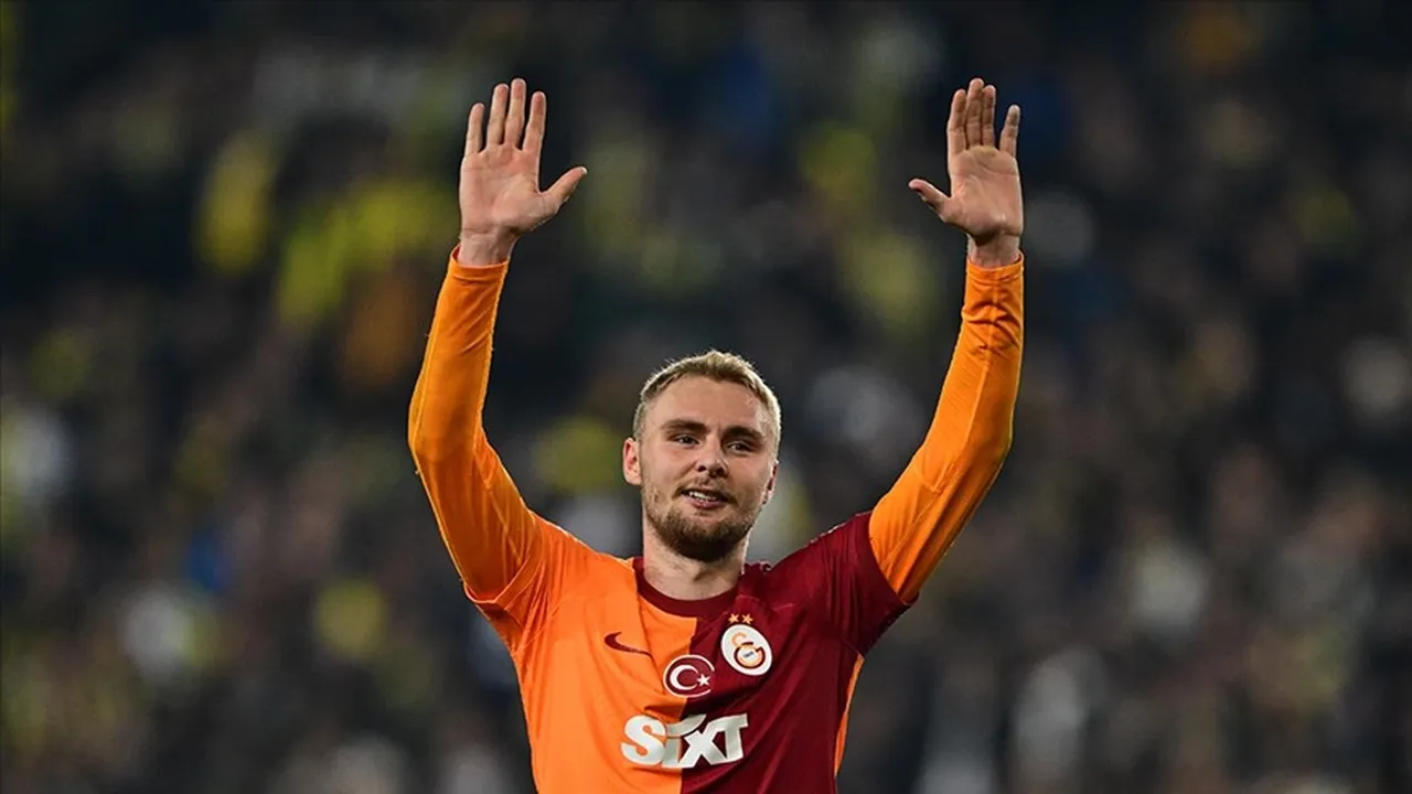 Victor Nelsson'un, Galatasaray ile 30 Haziran 2027'ye kadar sözleşmesi bulunuyor.