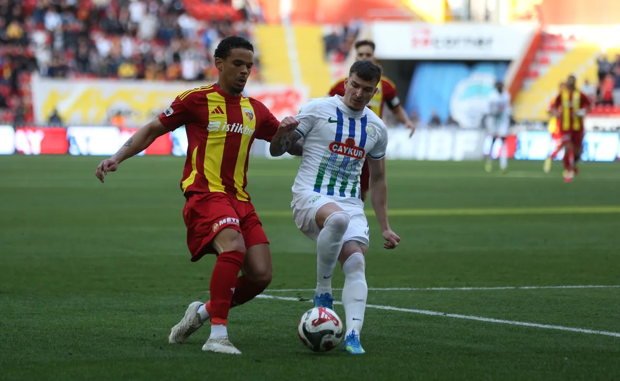 Kayserispor, konuk ettiği Çaykur Rizespor'u 2-0 mağlup etmişti.