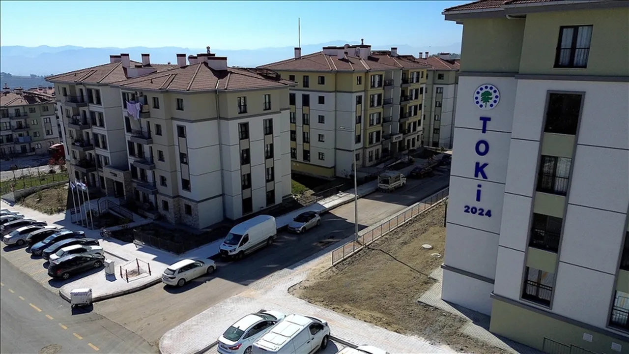 TOKİ sosyal konutlarında sözleşme imzalama ve ödeme takvimi ne zaman? İstanbul sözleşme tarihi merak konusu oldu