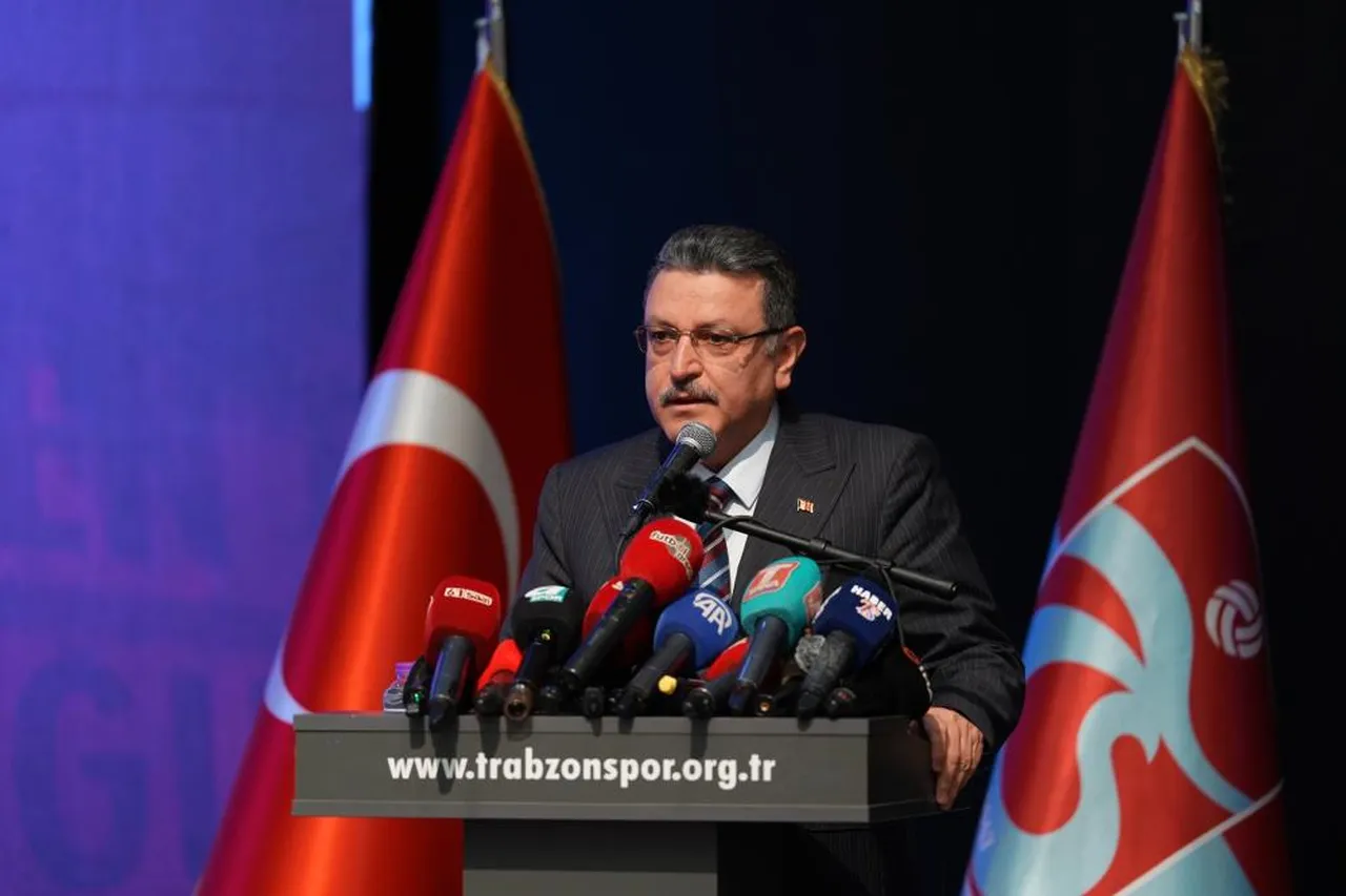 Trabzon Büyükşehir Belediye Başkanı Ahmet Metin Genç