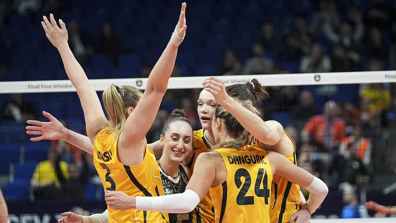 VakıfBank, Şampiyonlar Ligi'nde finalde! 