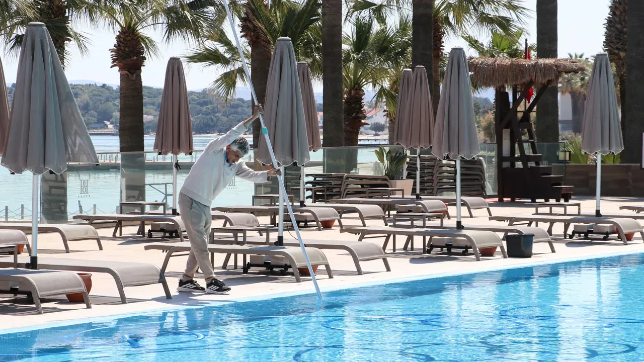 200 bin liralık otel faturası rotayı değiştirdi! Eve dönüş
