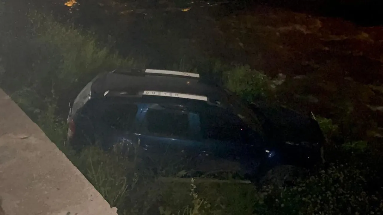 Araç dereye uçtu! Kaza sonrası sürücü ortadan kayboldu
