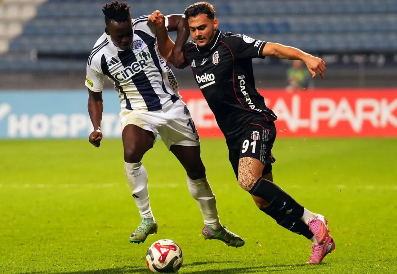 Mustafa Erhan Hekimoğlu, bu sezon 21 maçta 1 gol attı.