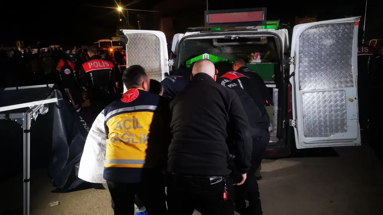 Cami önünde kanlı olay: Korkunç halde bulundu
