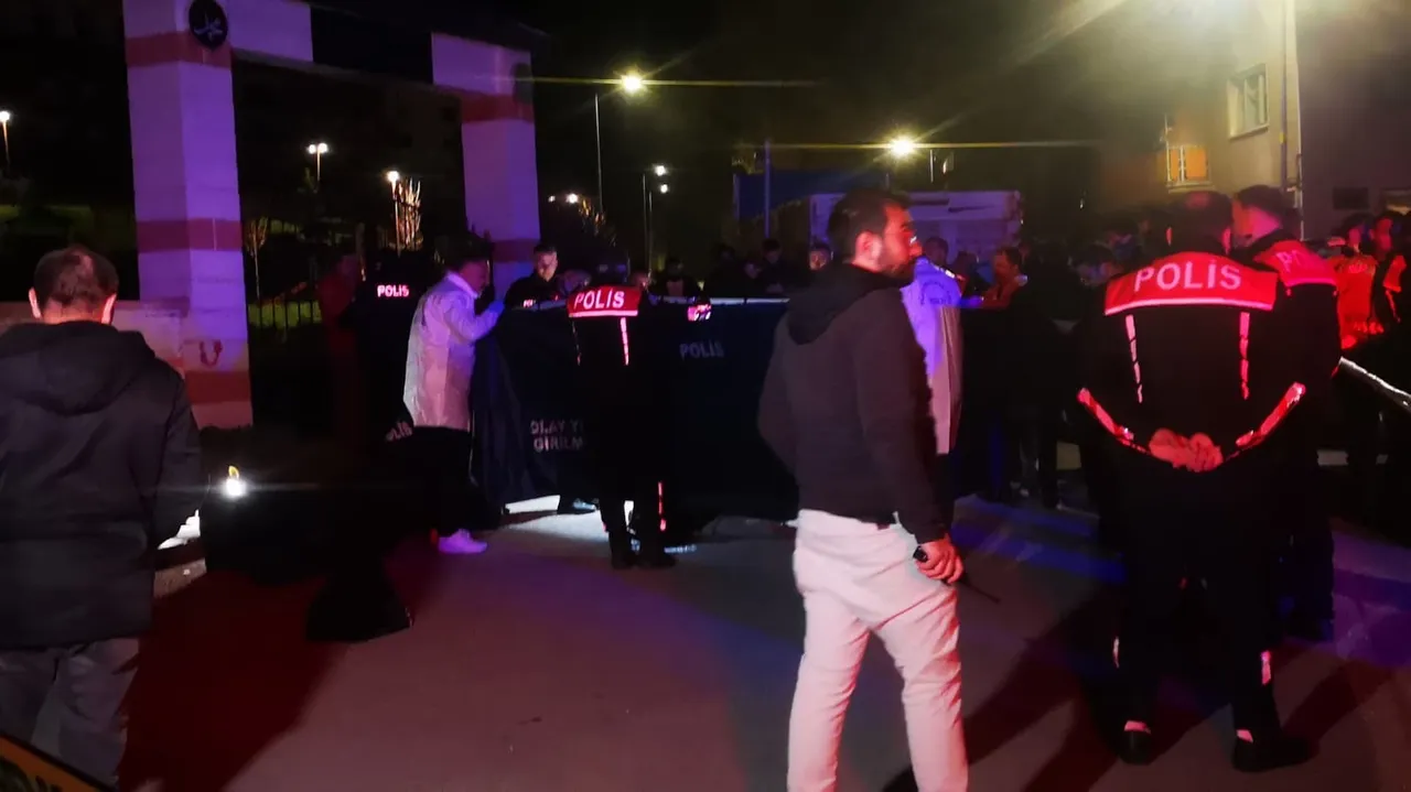 Cami önünde kanlı olay: Korkunç halde bulundu