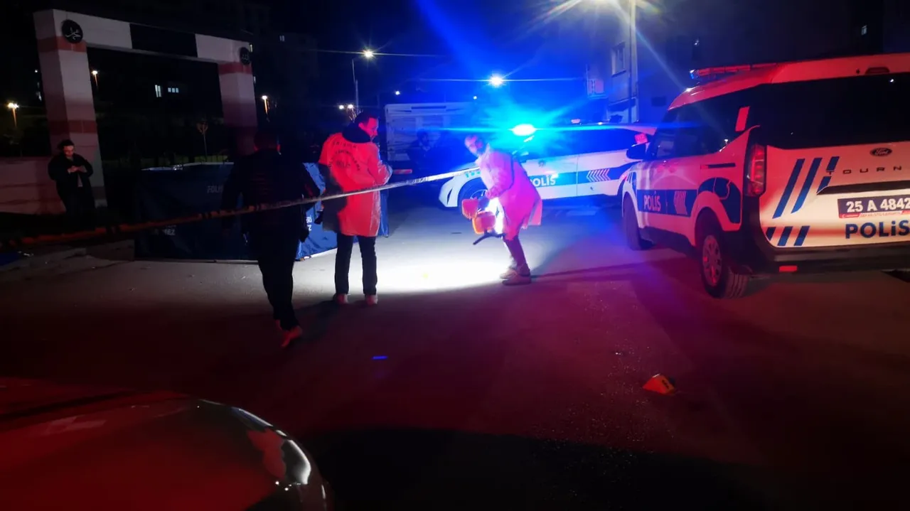Cami önünde kanlı olay: Korkunç halde bulundu