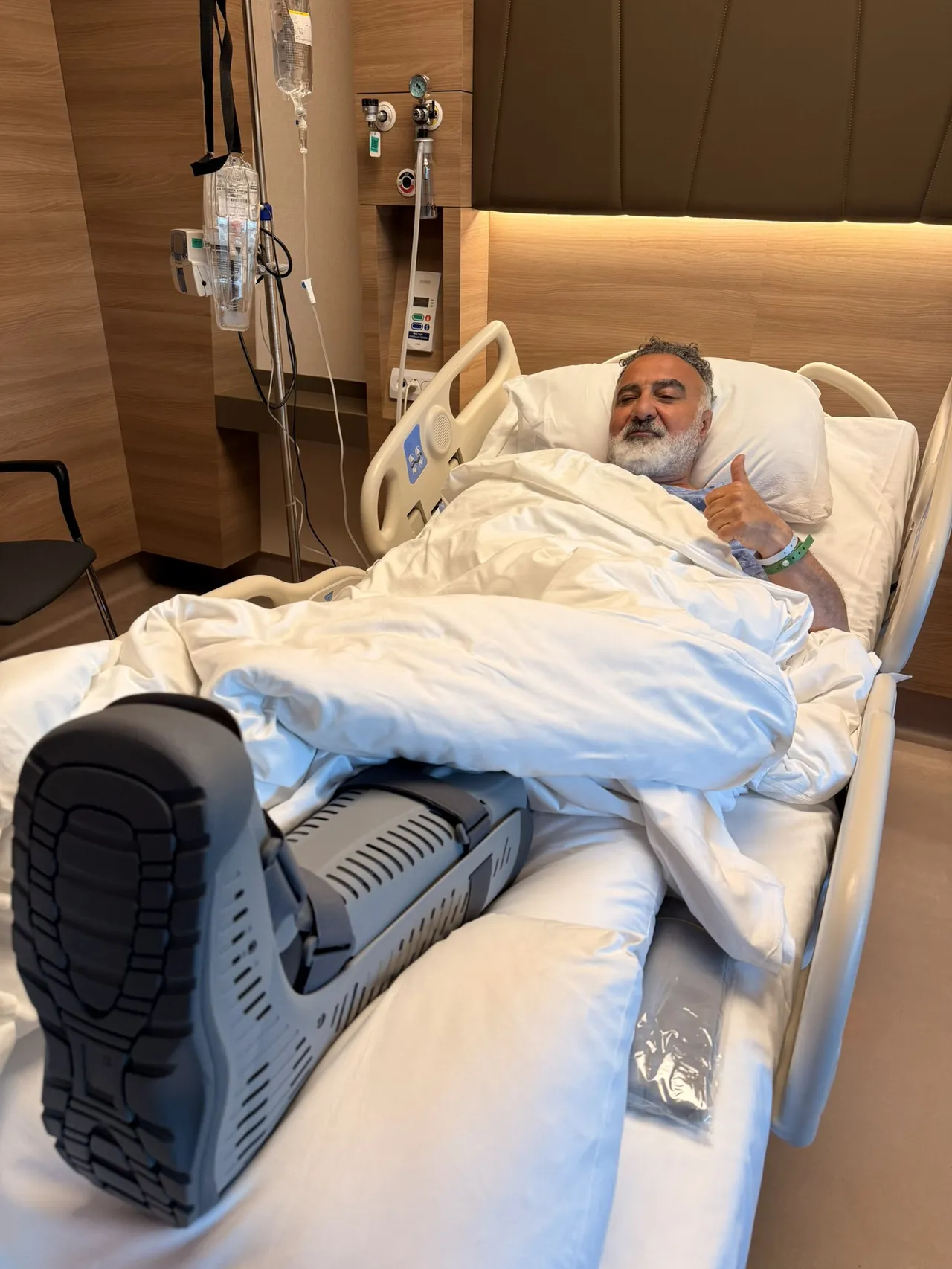 Cengiz Bozkurt korkuttu! Sahnede talihsiz an: İstanbul’a döner dönmez ameliyat oldu