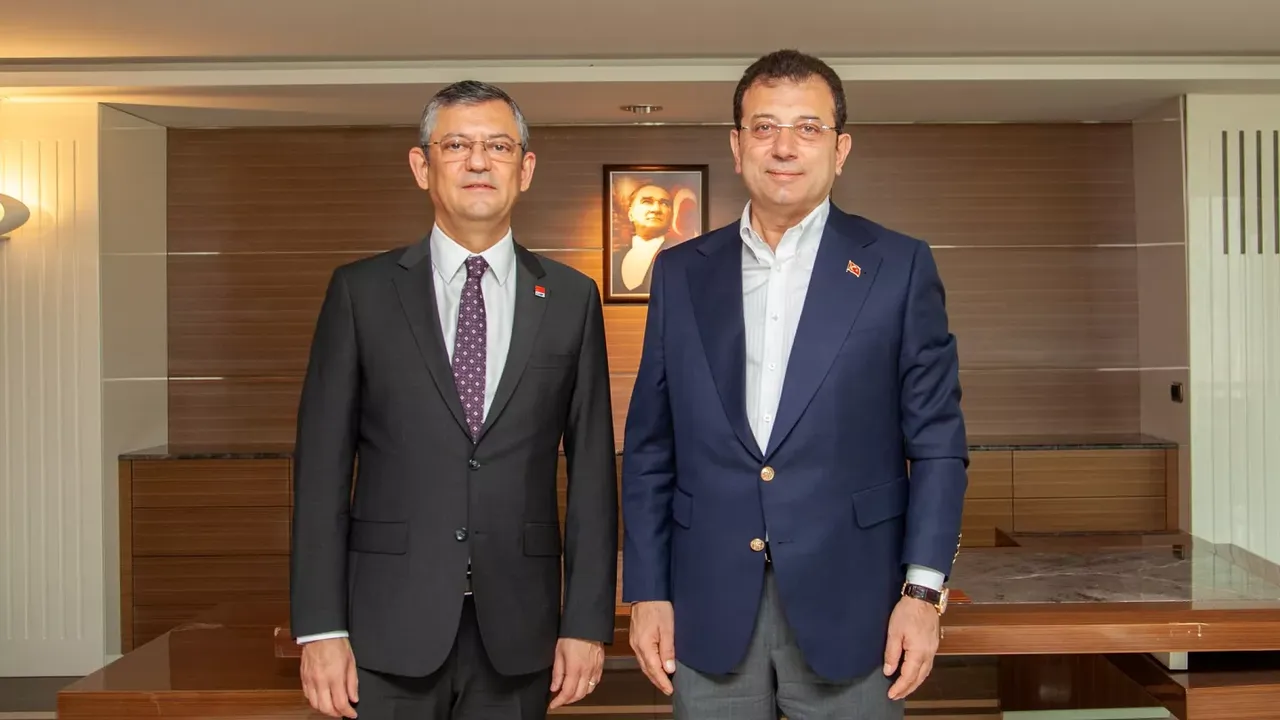 CHP’de İmamoğlu defteri kapanıyor! Cumhurbaşkanlığı adaylığı için ibre Mansur Yavaş'a döndü