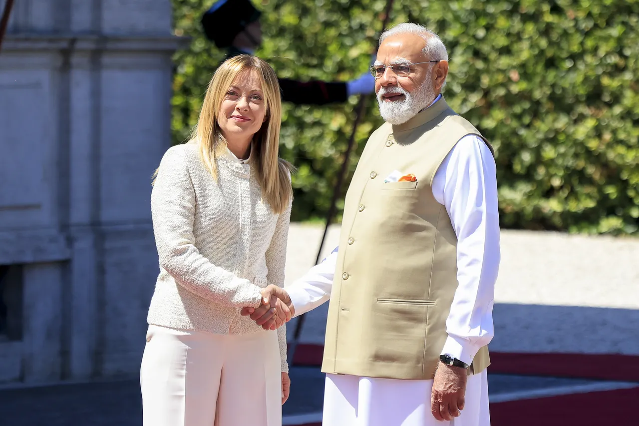 Hindistan Başbakanı Modiden Meloniye esprili jest! Sosyal medyada gündem oldu