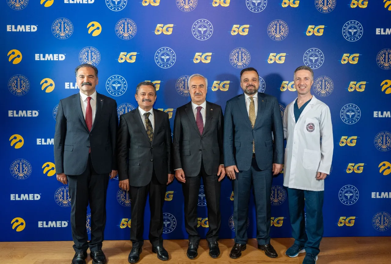 İstanbul’dan Muş’taki hastaya 5G ile böbrek taşı ameliyatı: Turkcell 5G ile 1500 kilometreden tıbbi operasyon 